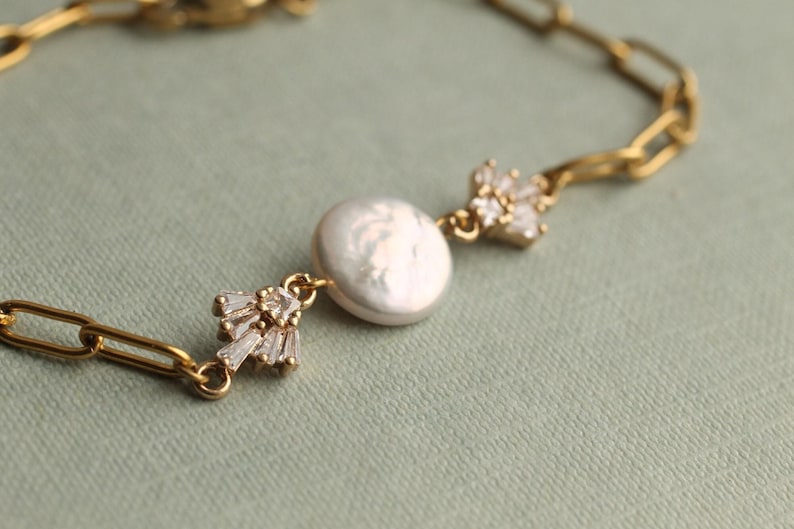 Aura Art Deco Pearl Strand — 18K Gold Plated Geometric Bridal Bracelet