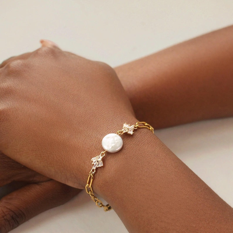 Aura Art Deco Pearl Strand — 18K Gold Plated Geometric Bridal Bracelet