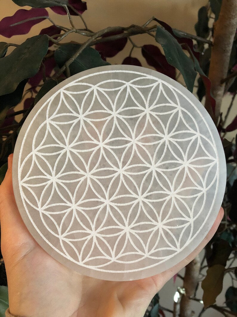 Aura Flower of Life Selenite Charging Plate — Sacred Geometry Altar Cleansing Slab