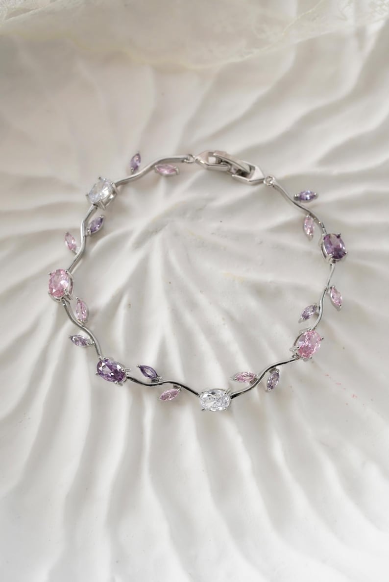 Aura Pastel Tulip Branch Strand — 18K Gold Plated Fairytale Floral Bracelet