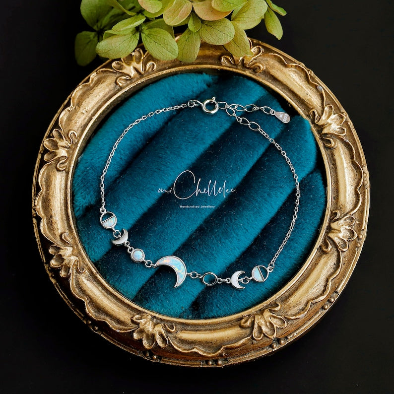Aura Opal Crescent Moon Phase Strand — 18K Gold & 925 Sterling Silver Bracelet