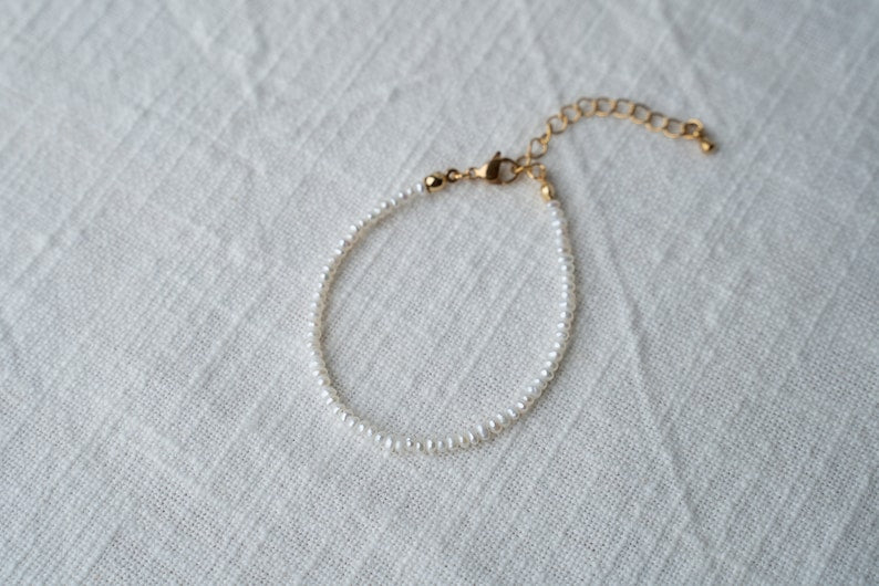 Aura Waterproof Petite Pearl Strand — 18K Gold PVD & Stainless Steel Freshwater Pearl Bracelet
