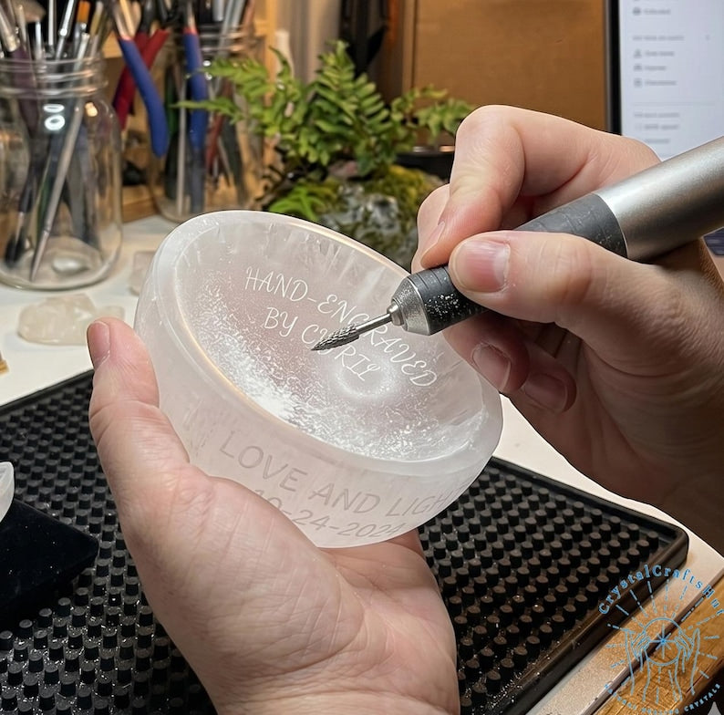 Aura Polished Selenite Charging Bowl — Crown Chakra Crystal Cleansing Vessel