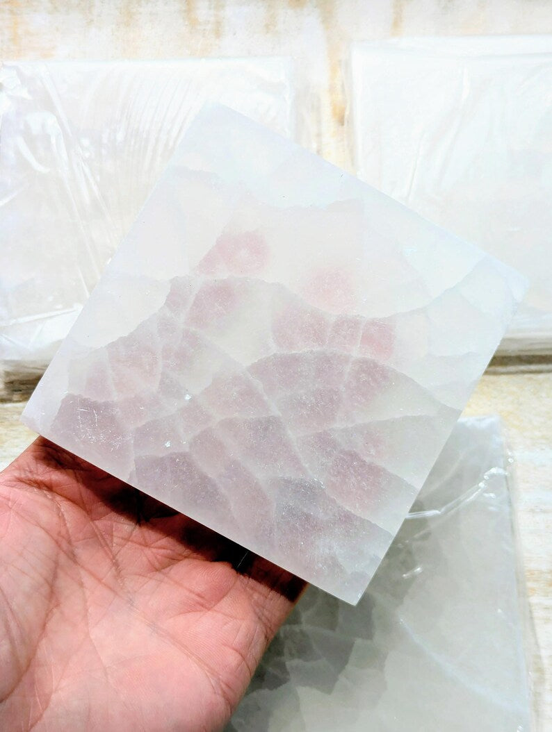 Aura Polished Selenite Charging Bowl — Crown Chakra Crystal Cleansing Vessel