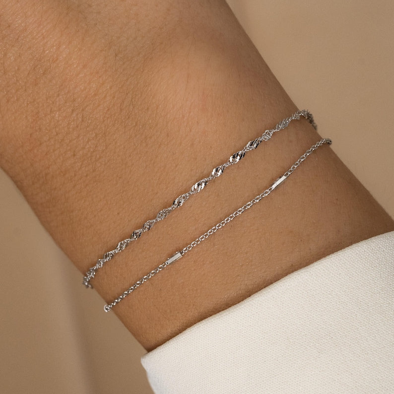 Dainty Twin Chain Bracelet Set — Minimalist Light & Twist Strands