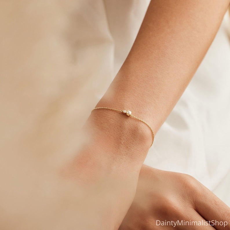 Aura Minimalist Pearl & Diamond Strand — 14K Gold Plated Bridal Bracelet