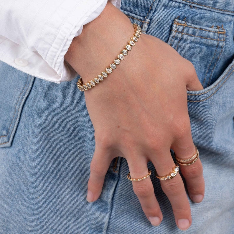 Aura Bezel Oval Tennis Strand — 14K Gold & Rhodium Plated Solitaire Bracelet