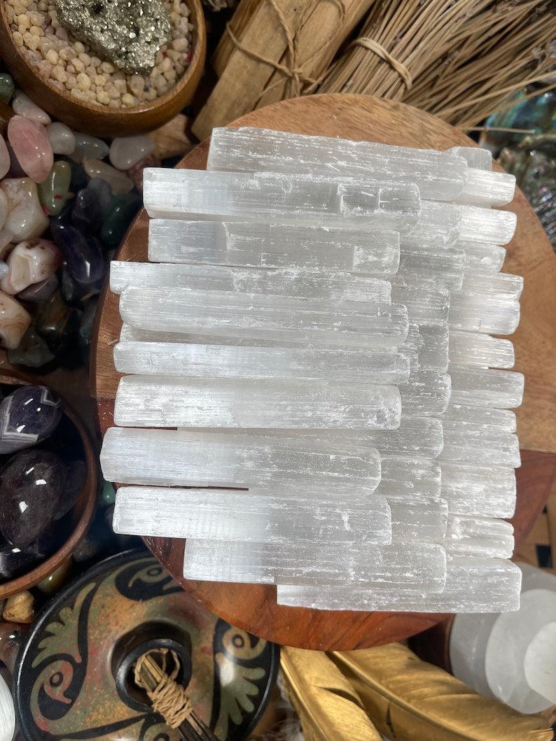 Aura Raw Selenite Cleansing Wands (4-Inch) — Crown Chakra Energy Clearing Columns