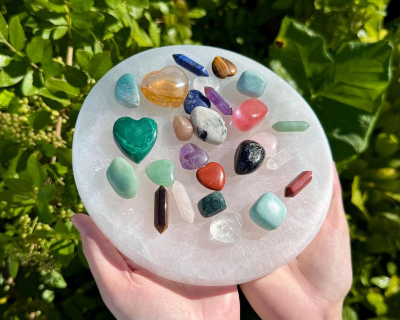 Aura Polished Circle Selenite Plate — Minimalist Altar Cleansing Slab