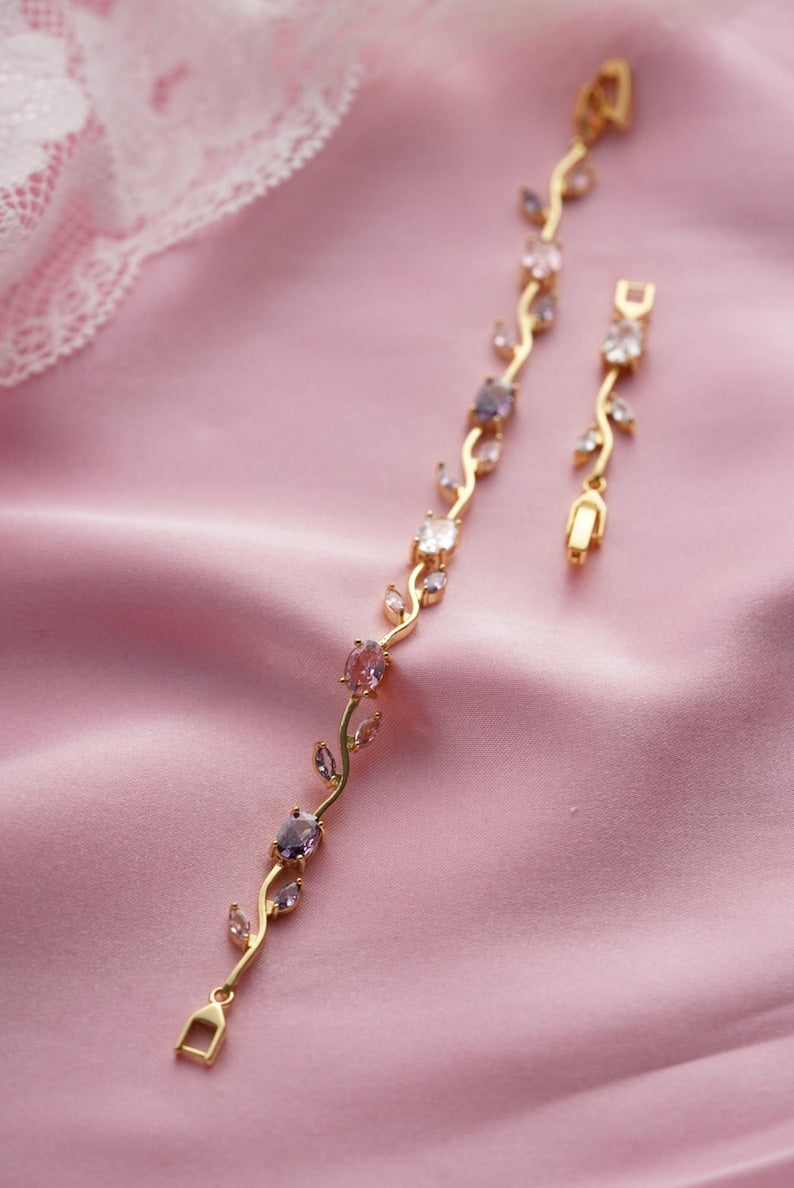 Aura Pastel Tulip Branch Strand — 18K Gold Plated Fairytale Floral Bracelet