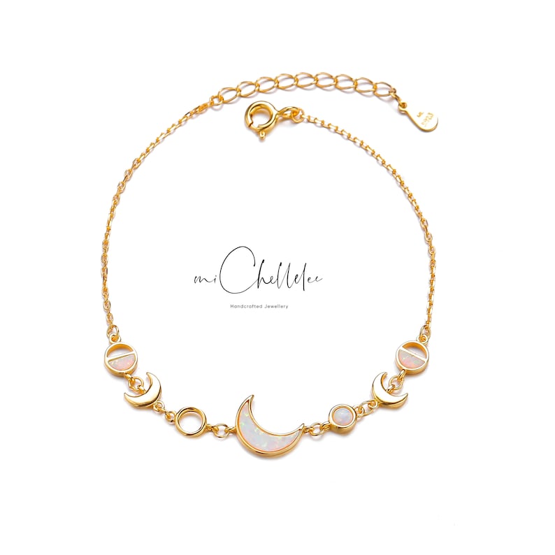 Aura Opal Crescent Moon Phase Strand — 18K Gold & 925 Sterling Silver Bracelet