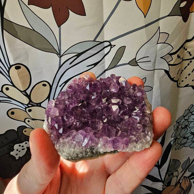 Aura Tranquility Amethyst Cluster — Deep Violet Geode Altar Anchor (Style 2)