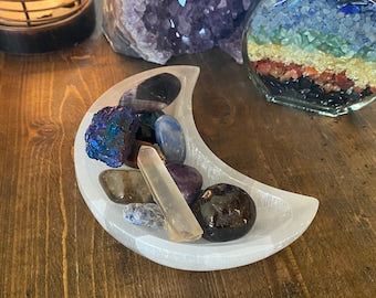 Aura Chakra Cleansing Selenite Bowl — Crown Chakra Charging Station with 7 Tumbled Gemstones