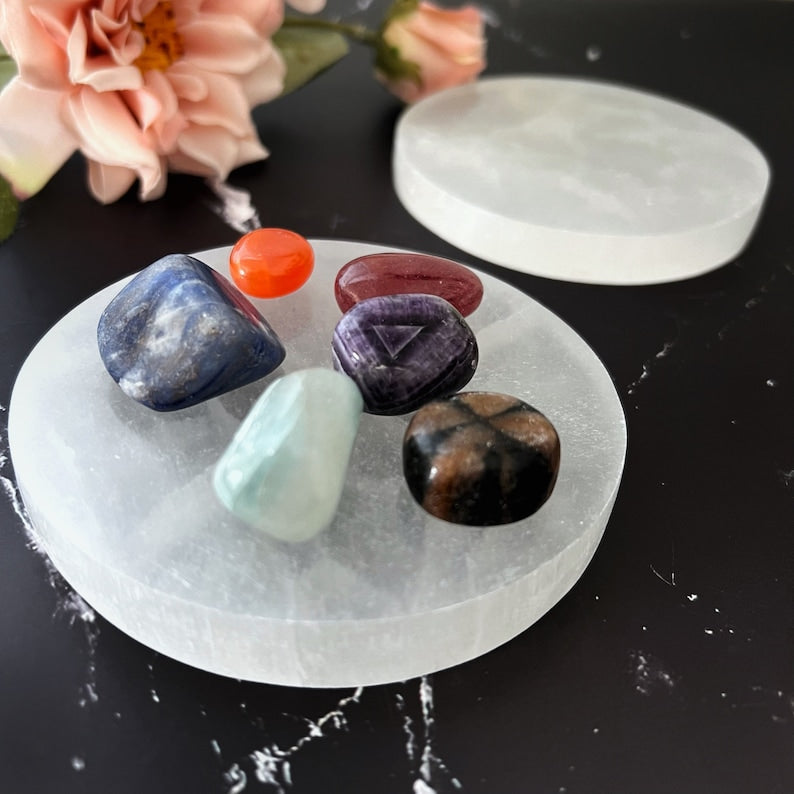 Aura Polished Circle Selenite Plate — Minimalist Altar Cleansing Slab