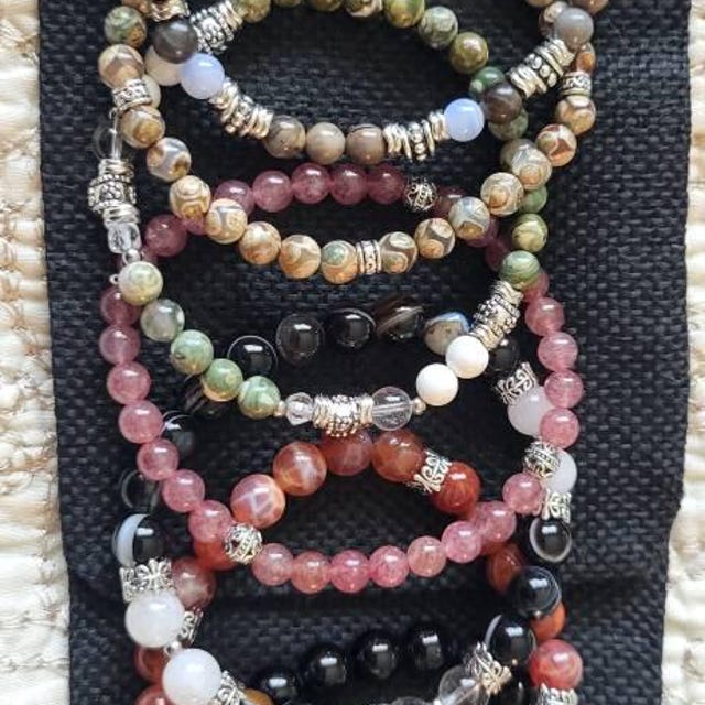 Aura Growth & Balance Strand — Natural Moss Agate (Queue #22)