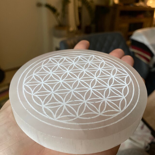Aura Flower of Life Selenite Charging Plate — Sacred Geometry Altar Cleansing Slab