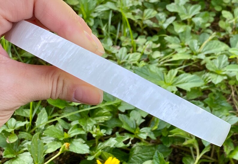 Aura Seven Chakras Selenite Charging Plate — Multi-Chakra Alignment Cleansing Slab