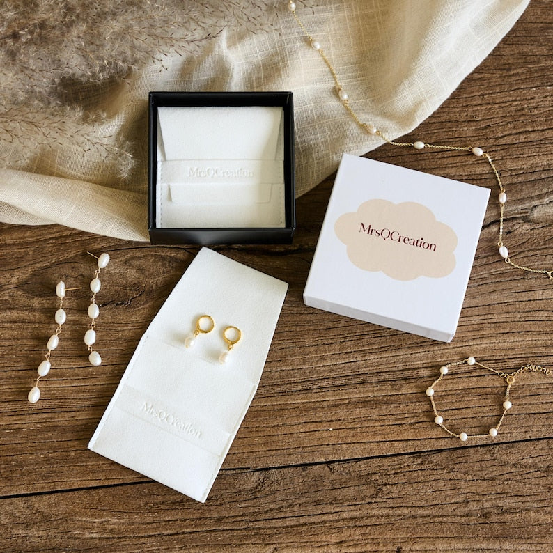 Aura Minimalist Pearl Strand — Dainty 18K Gold Plated & Sterling Silver Freshwater Pearl Bracelet