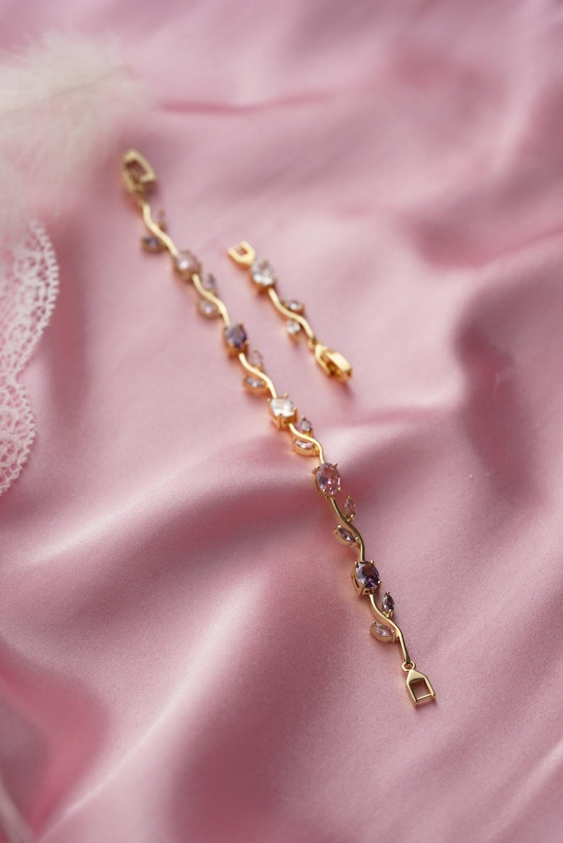 Aura Pastel Tulip Branch Strand — 18K Gold Plated Fairytale Floral Bracelet