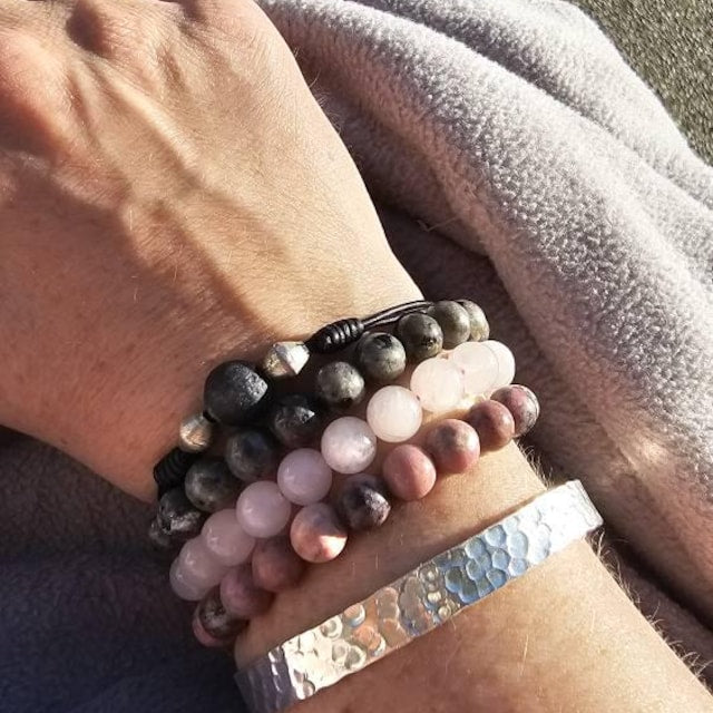 Aura Emotional Healing Strand — Grade-A Rhodonite Bracelet