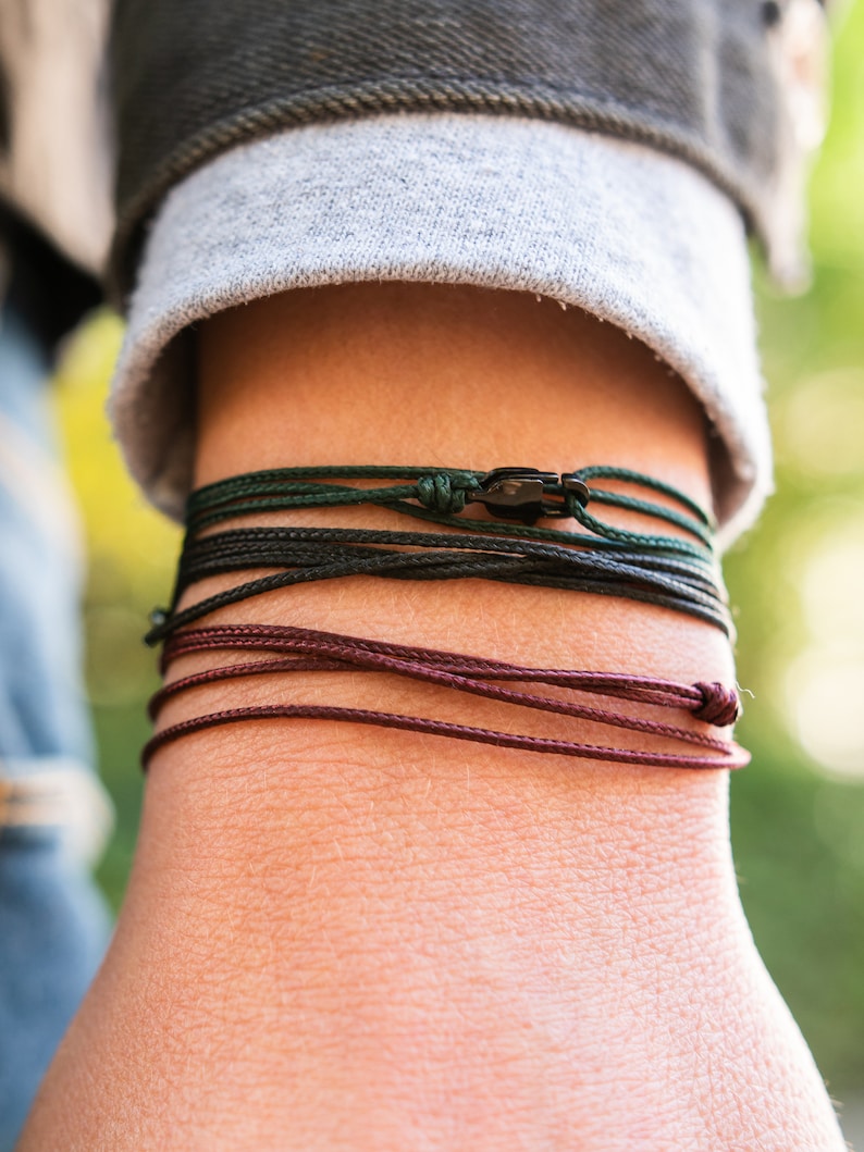 Aura Ocean Carabiner Wrap — Waterproof Surfer Cord & Stainless Steel Bracelet