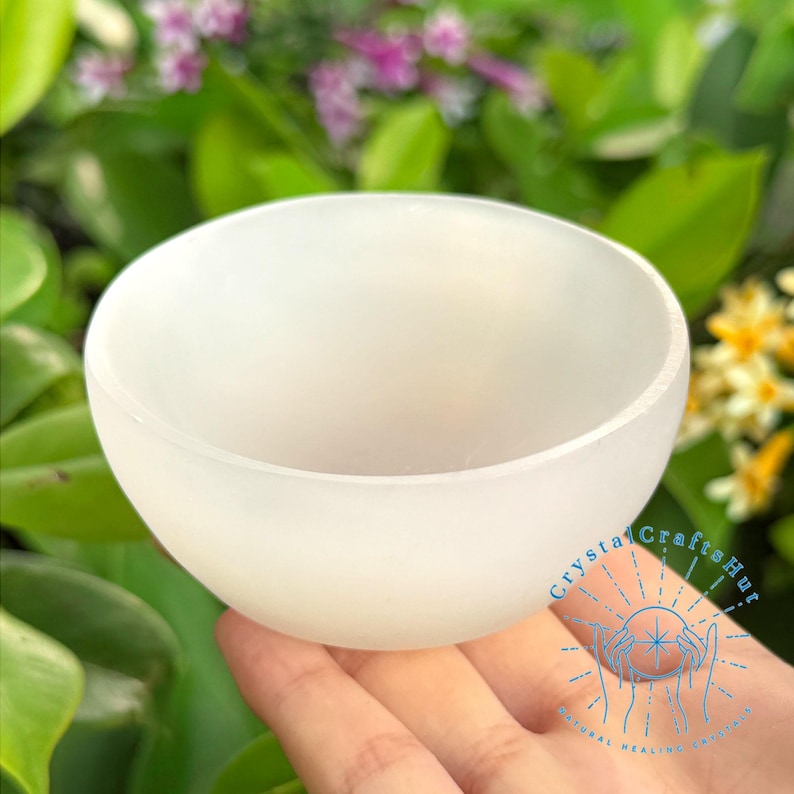 Aura Polished Selenite Charging Bowl — Crown Chakra Crystal Cleansing Vessel