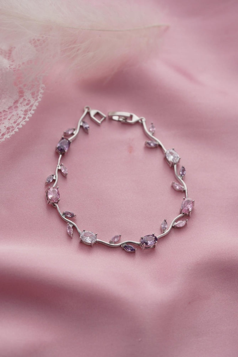 Aura Pastel Tulip Branch Strand — 18K Gold Plated Fairytale Floral Bracelet