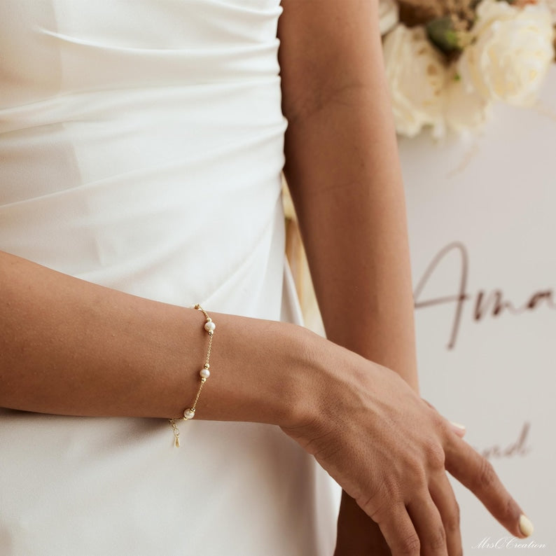 Eternity Pearl Bead Bracelet — Classic Bridal Aura