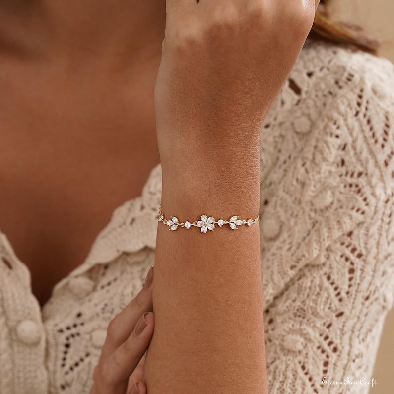 Dainty Blossom Flower Bracelet — Radiant Crystal Aura