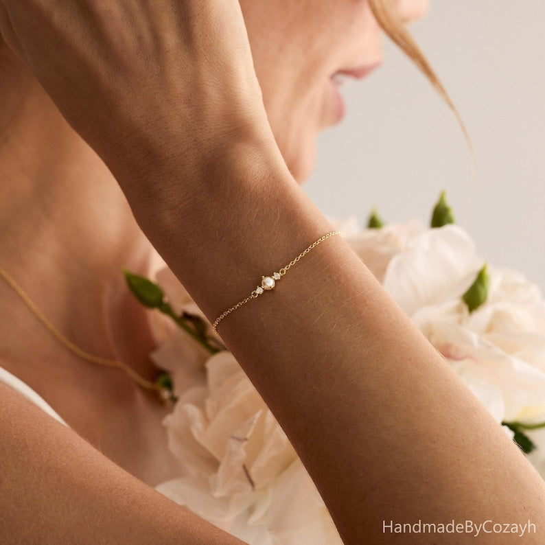 Minimalist Pearl Blossom Bracelet — Sparkling Heart Aura